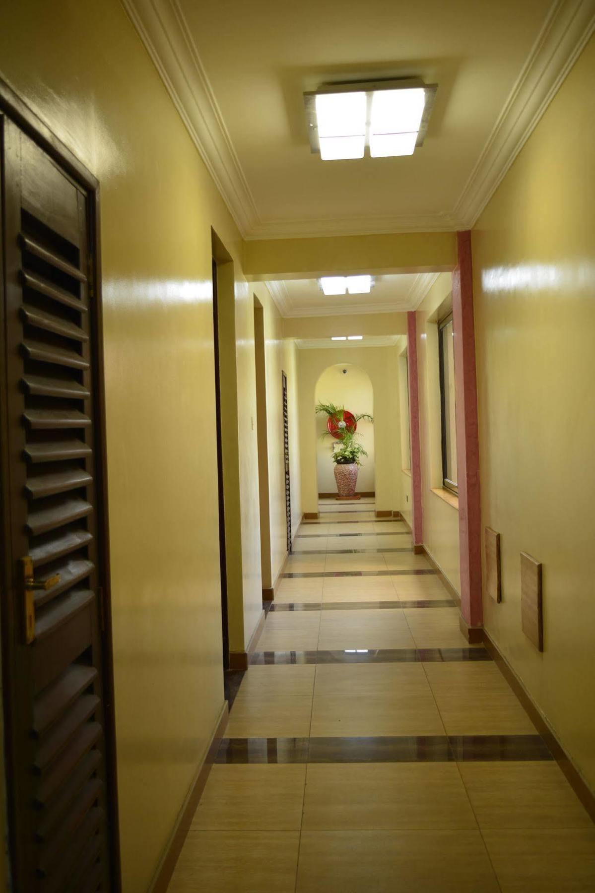 Eagle Palace Hotel Nakuru Exterior photo