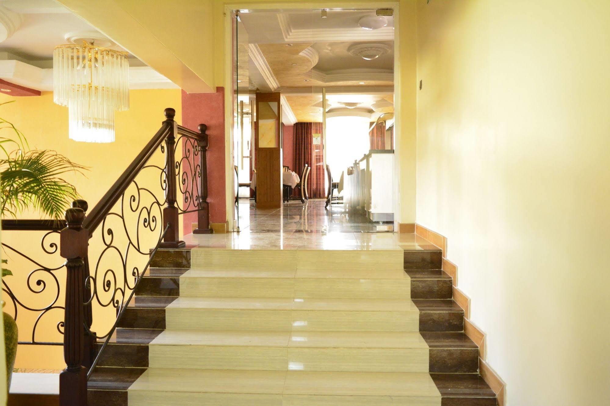 Eagle Palace Hotel Nakuru Exterior photo